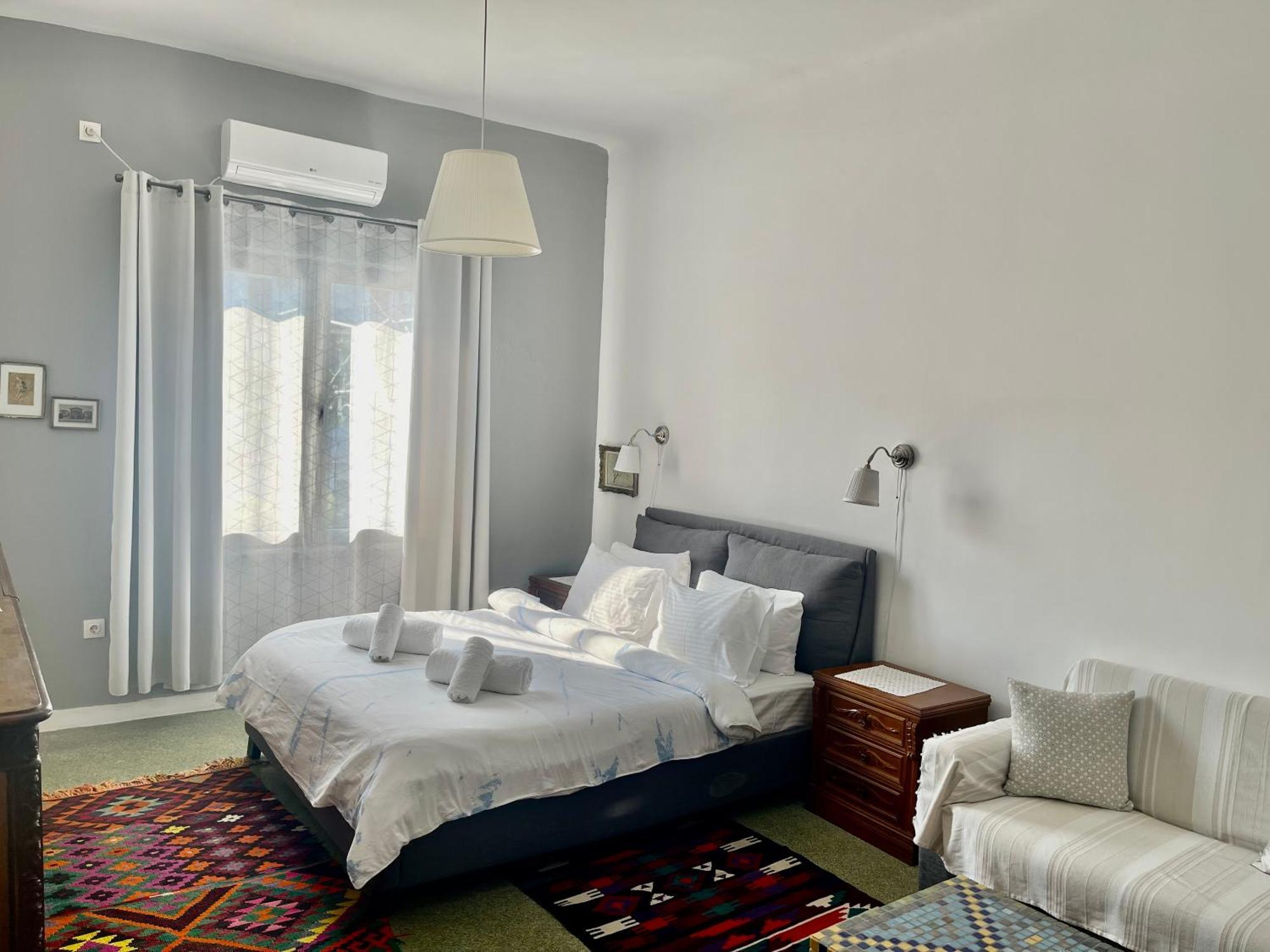 A Litte Taste Of Home Guest House Athens Ngoại thất bức ảnh