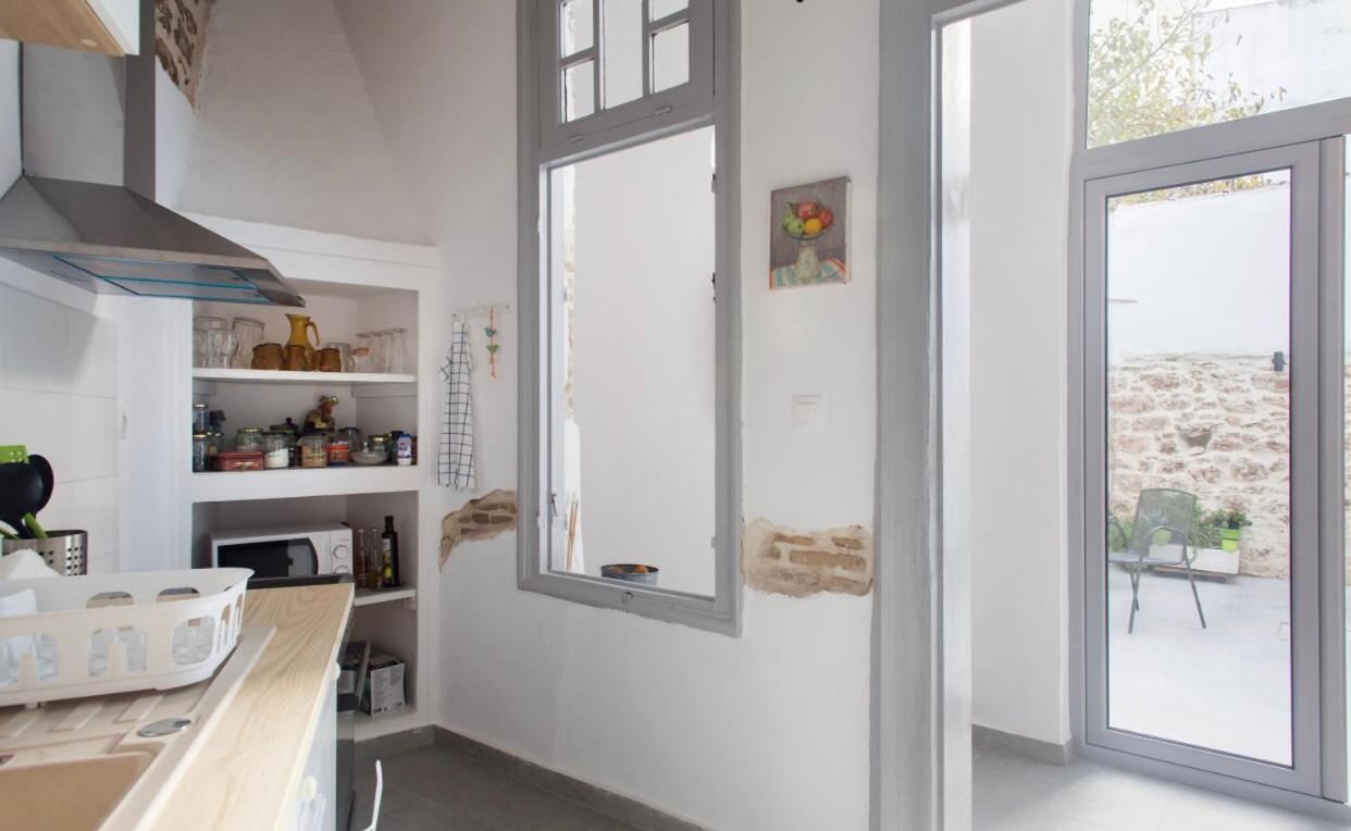 A Litte Taste Of Home Guest House Athens Ngoại thất bức ảnh