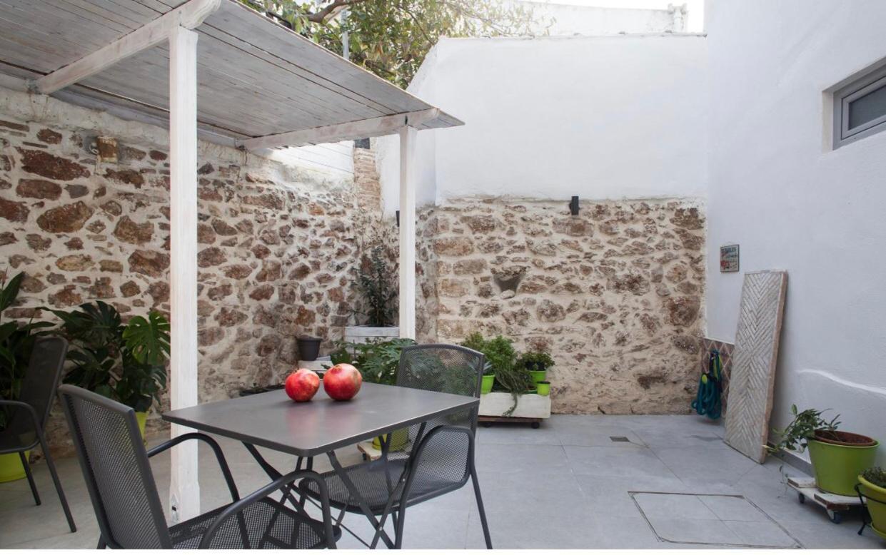 A Litte Taste Of Home Guest House Athens Ngoại thất bức ảnh