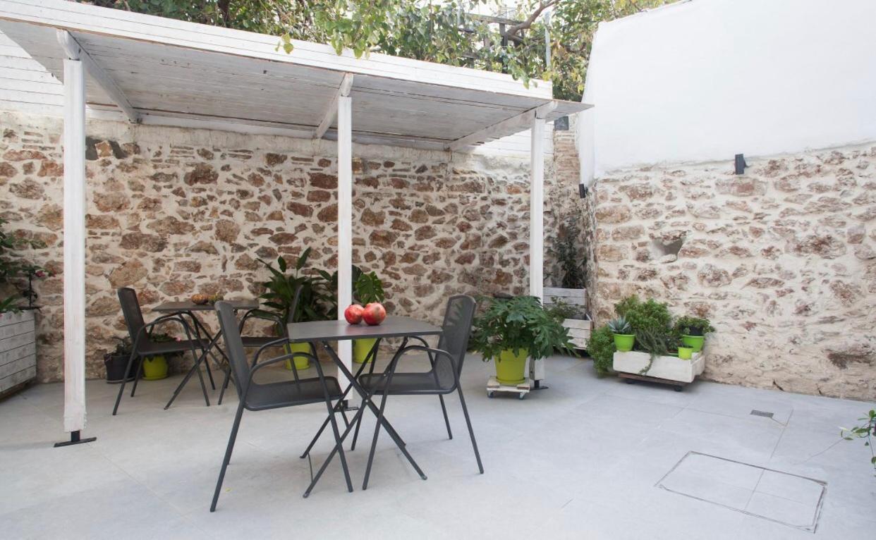 A Litte Taste Of Home Guest House Athens Ngoại thất bức ảnh