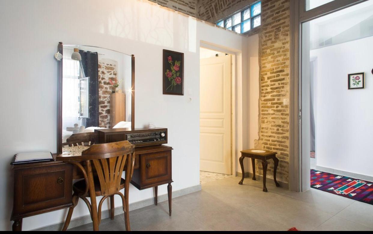 A Litte Taste Of Home Guest House Athens Ngoại thất bức ảnh